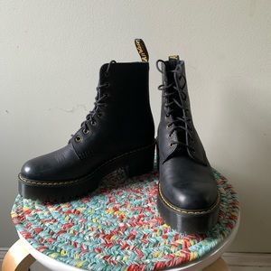 Dr. Martens Shriver women’s leather heeled boots